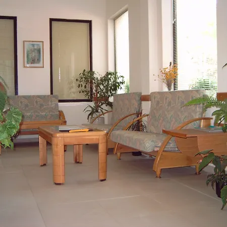 Family Hotel Sunarita 2*
