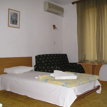 Family Hotel Sunarita Hotel 2*