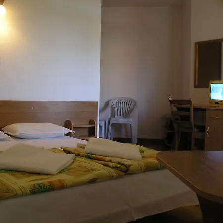 Family Hotel Sunarita Hotel 2*